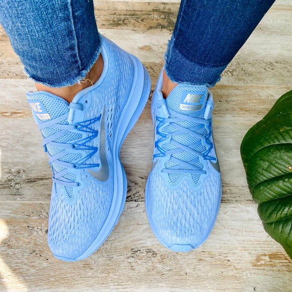 ๐ Great blue day- nike winflo - ๐new๐ - Picture 3 of 7